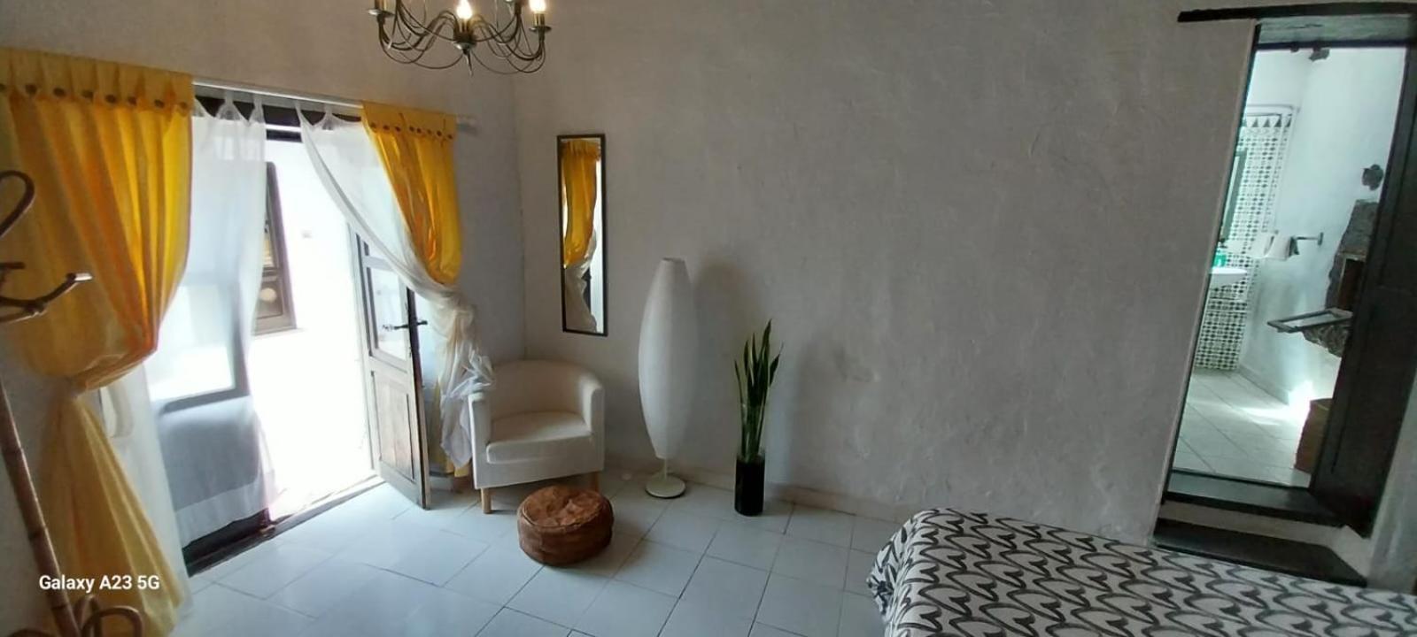 Suite Casa Rural Los Patios, Conil تياس المظهر الخارجي الصورة